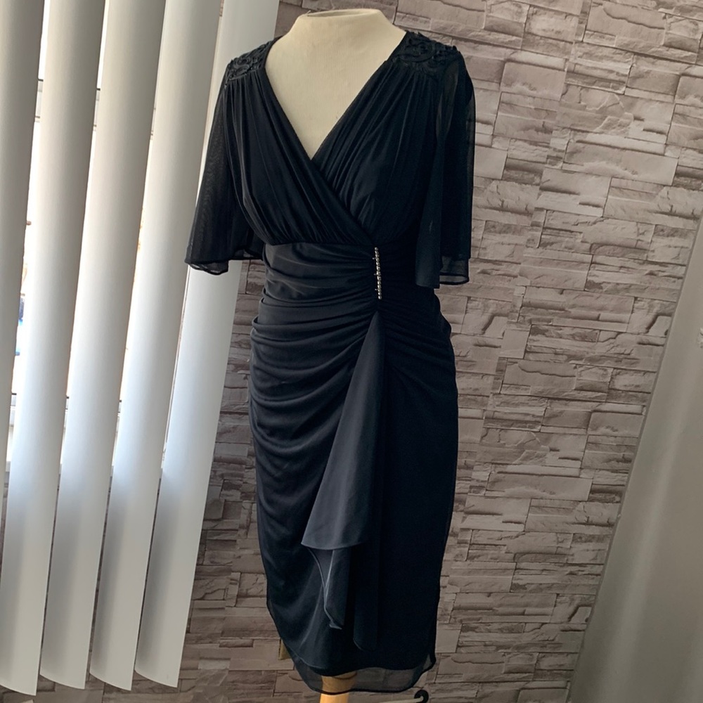 Black dress size 8